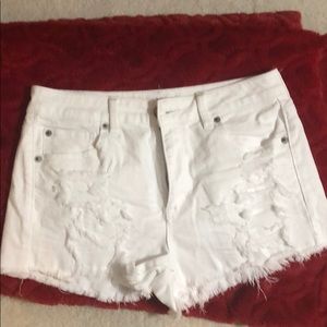 American eagle white super stretch denim short